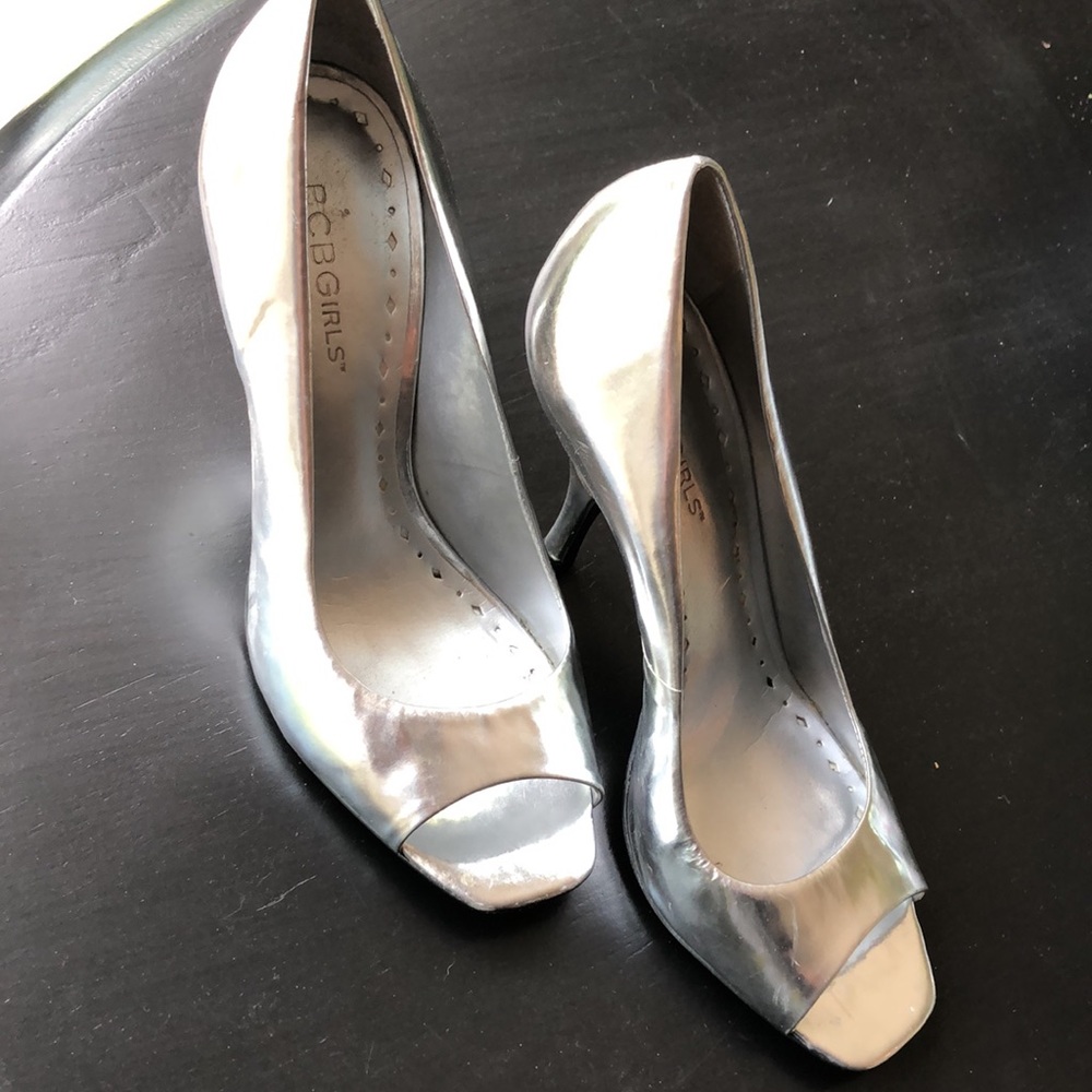Silver Heels by BCB Girls Size 7B. Really Pretty!